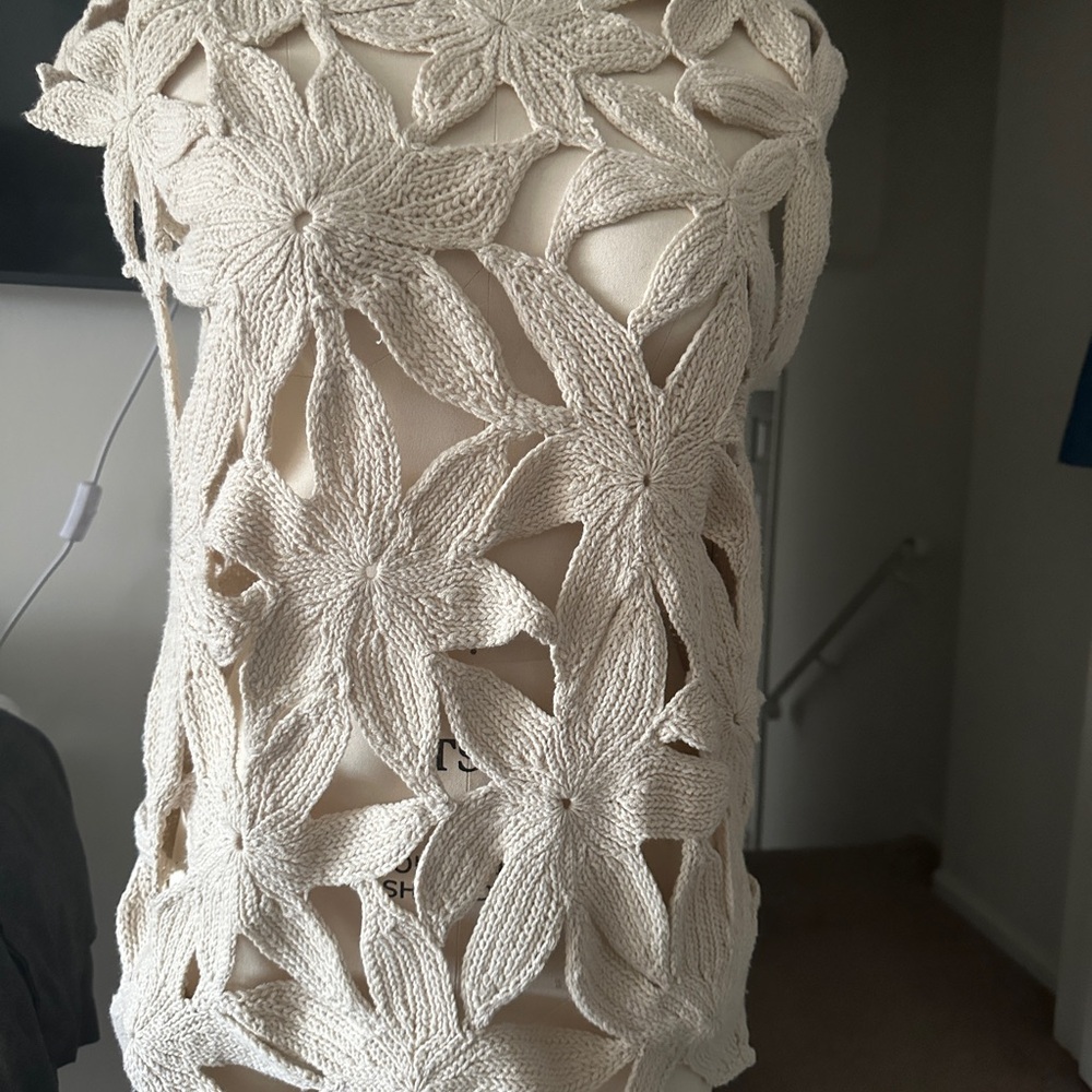 Brunello Cucinelli Cream Floral Crochet Top